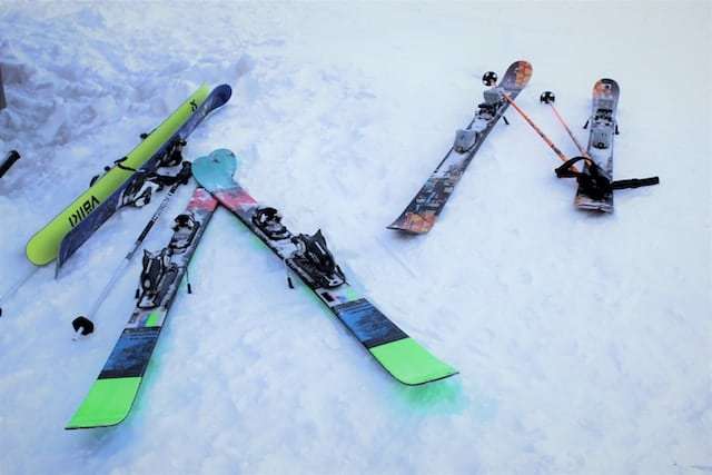 storing-skis-for-summer